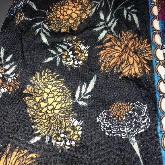 FLORAL ABSTRACT DESIGN CHILDREN'S LEGGINGS - Picture 3 of 3